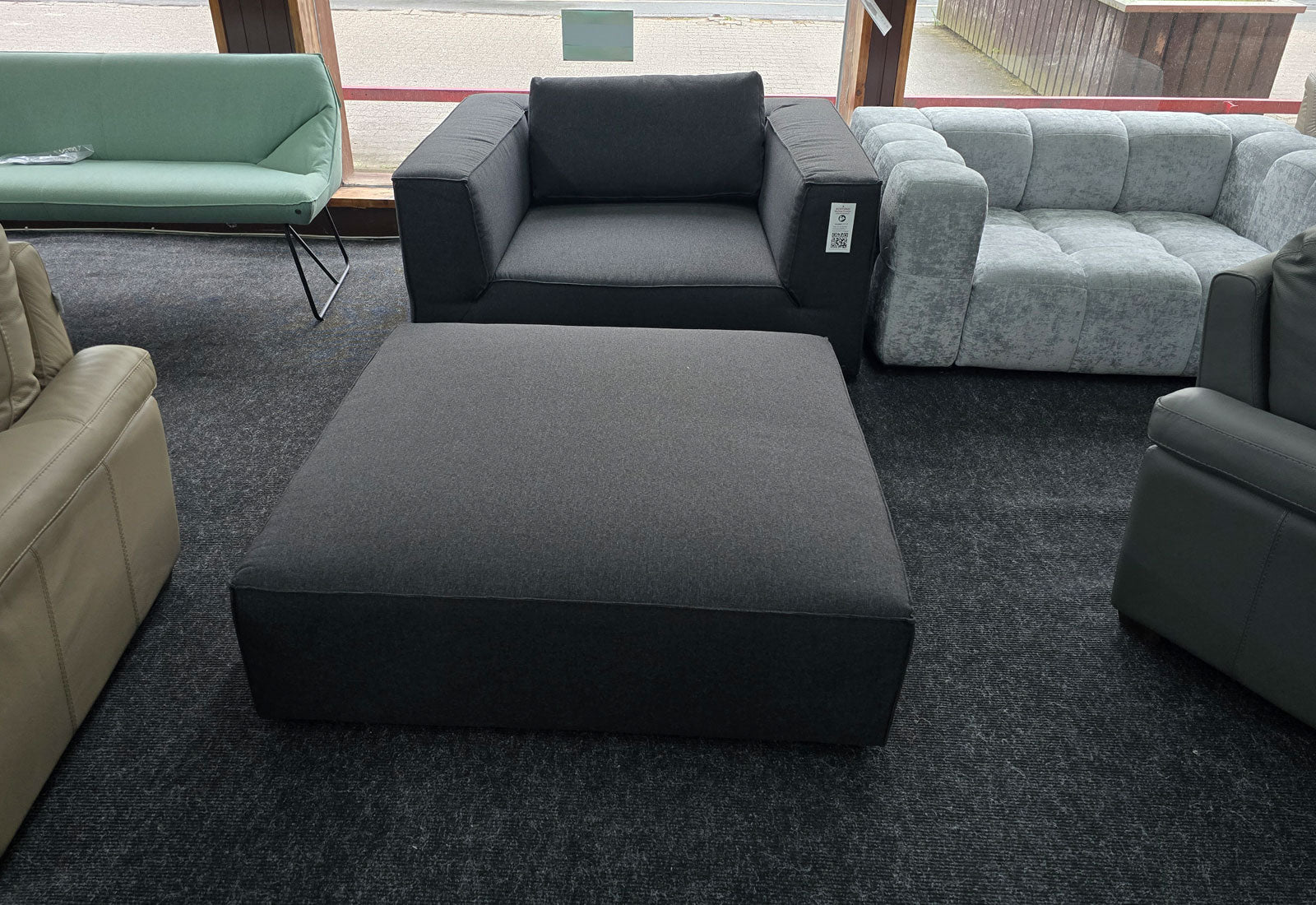 Big Cube Style mit XXL Hocker