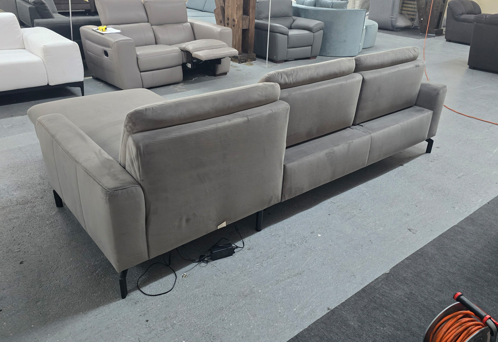 LS701521